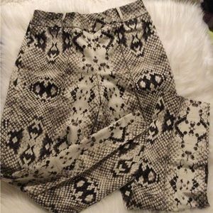 Pre-Owned Ladies Worthington Modern Fit Size 2 Pants